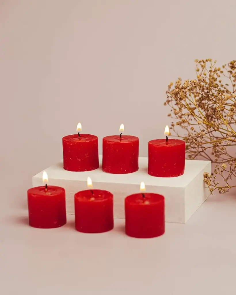 Red Candle !! Lovely Color